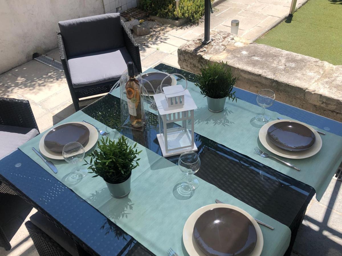 Maison Tendance Avec Jardin, Centre Village, Alpilles, Familles Eyragues المظهر الخارجي الصورة